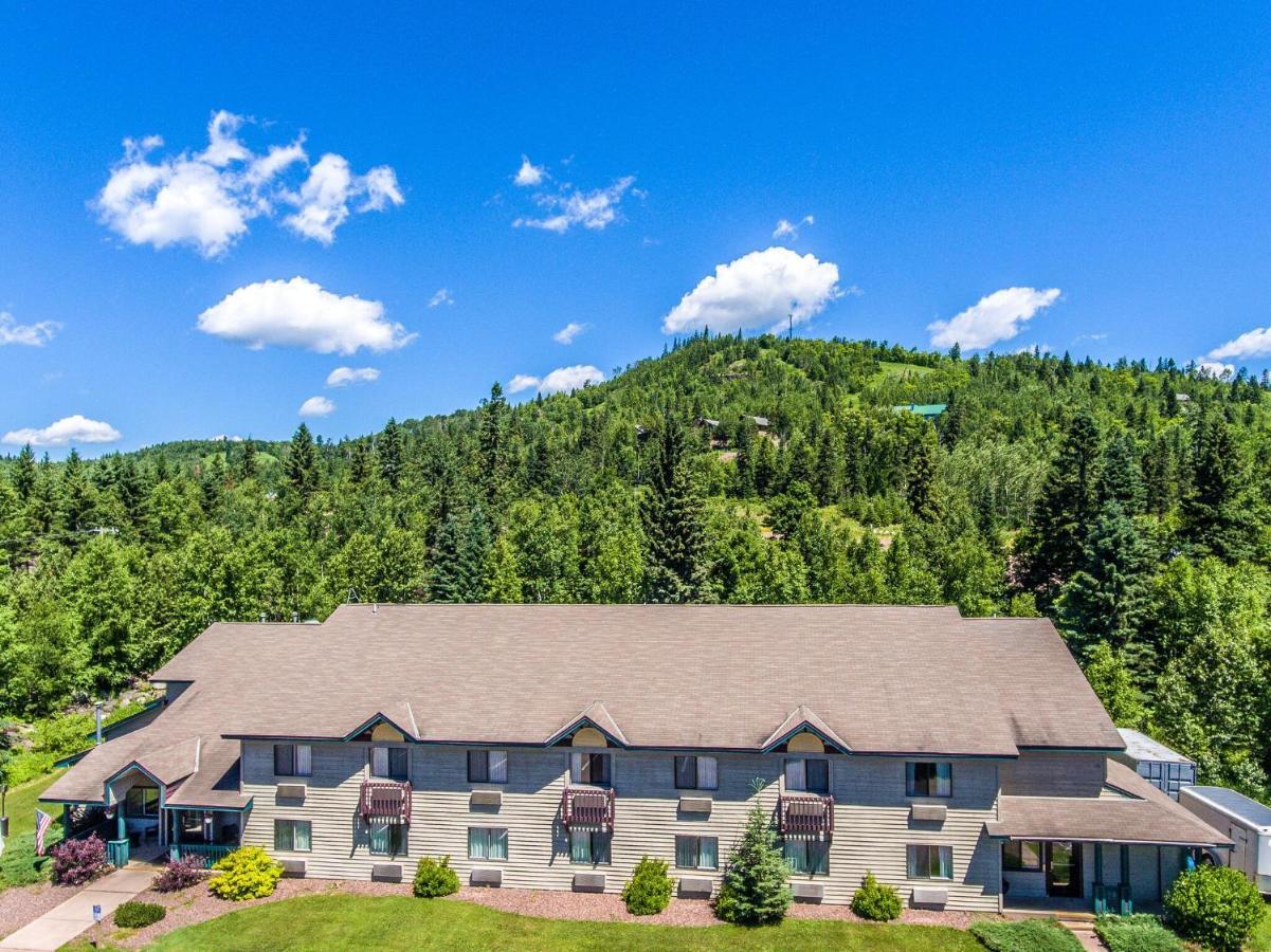 Mountain Inn At Лутсен Екстериор снимка